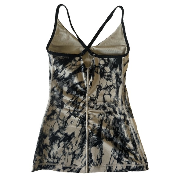 Lululemon Open Your Heart Tank light support adjustable racerback straps - Picture 2 of 6